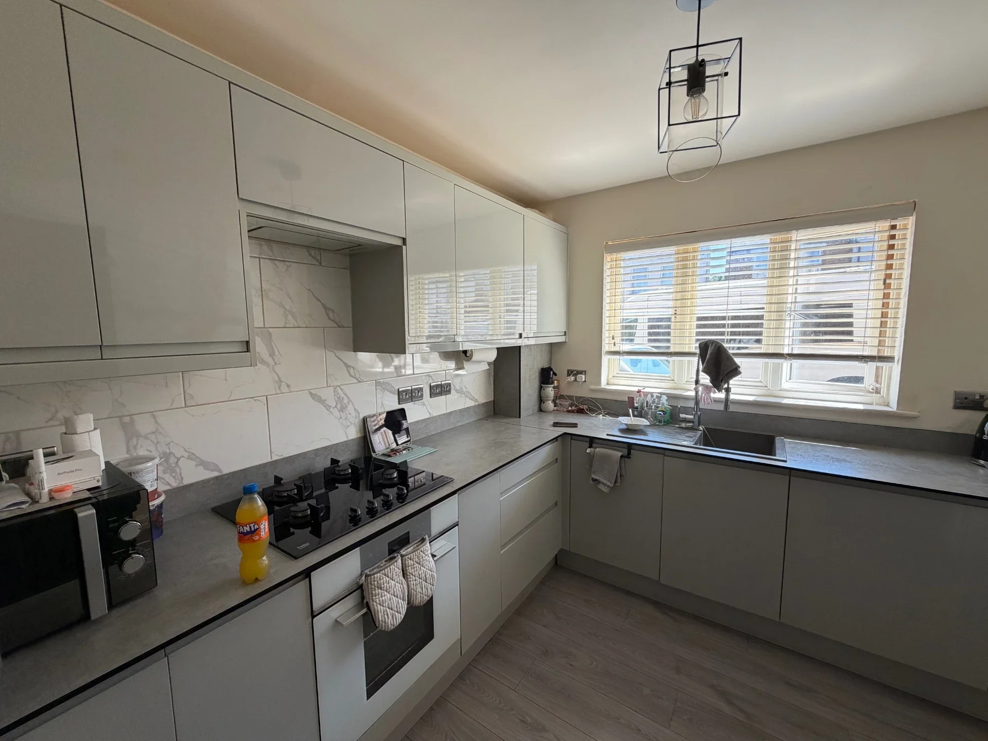 Flat Lincoln Road in Greater London