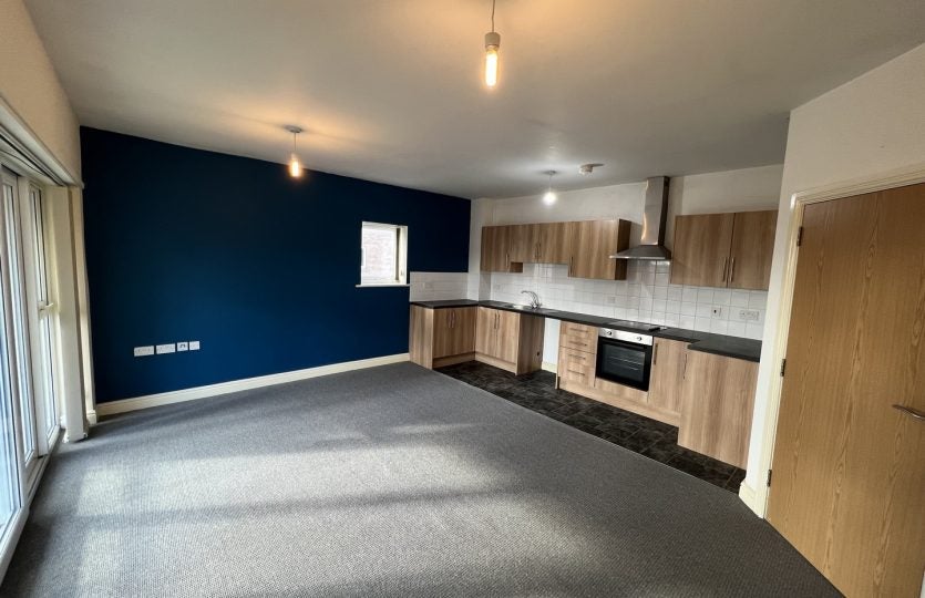 Flat Cottingham Road in Hull