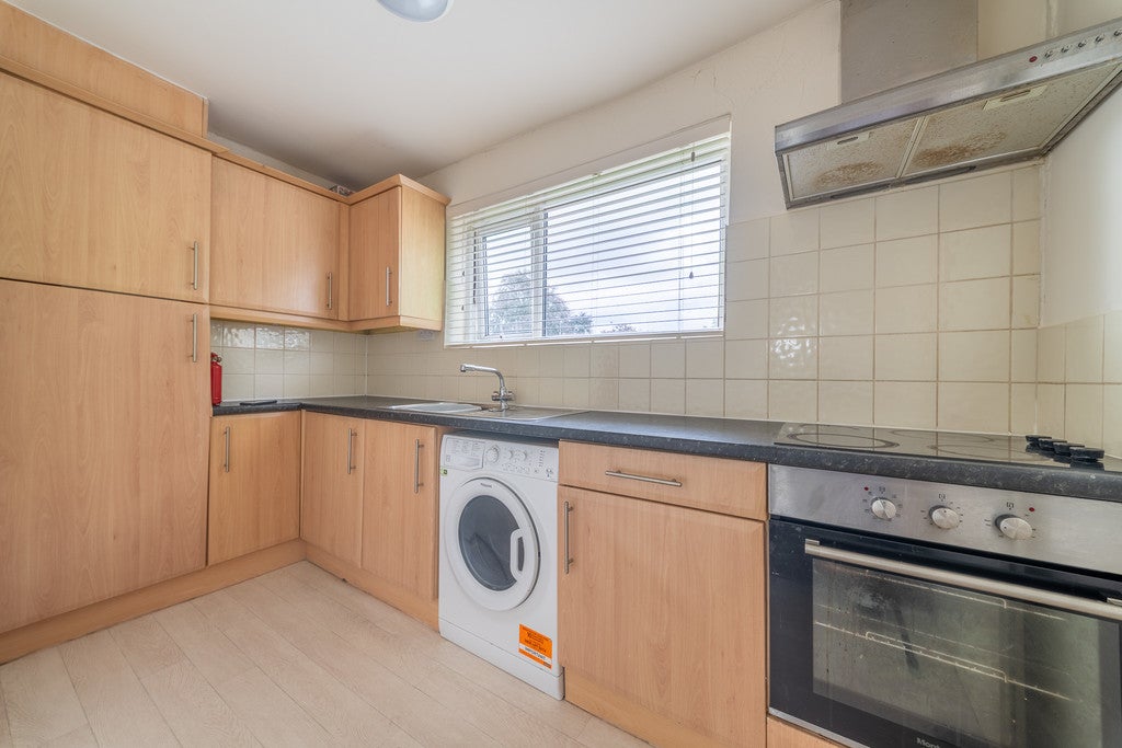 Flat Bamford Road in Manchester