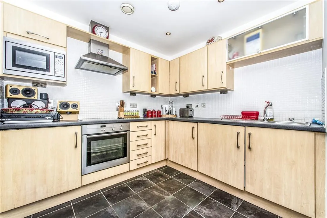 Flat Princess Way in Swansea