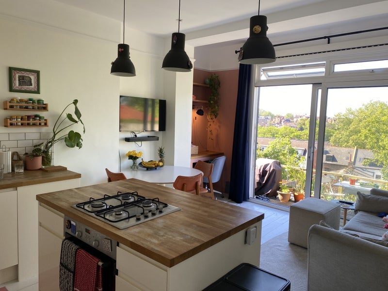 Flat Broxholm Road in Greater London