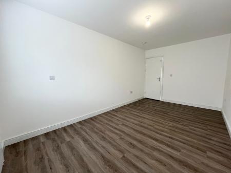Flat Medina Road in Leicester