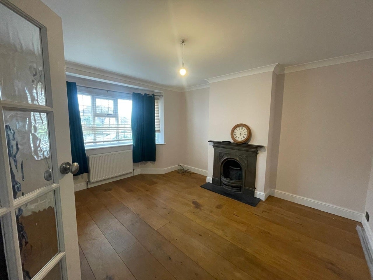 Room Burford Road in Greater London