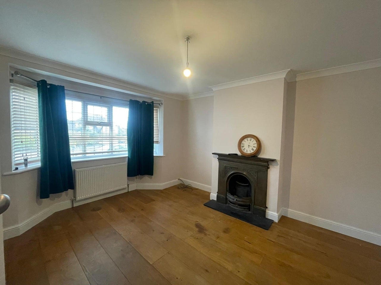 Room Burford Road in Greater London