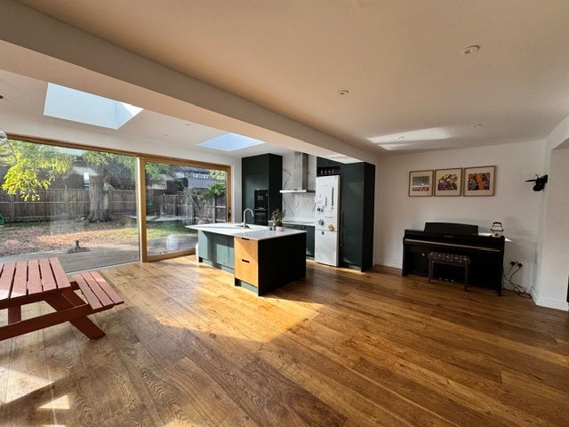 House Spindrift Avenue in Greater London