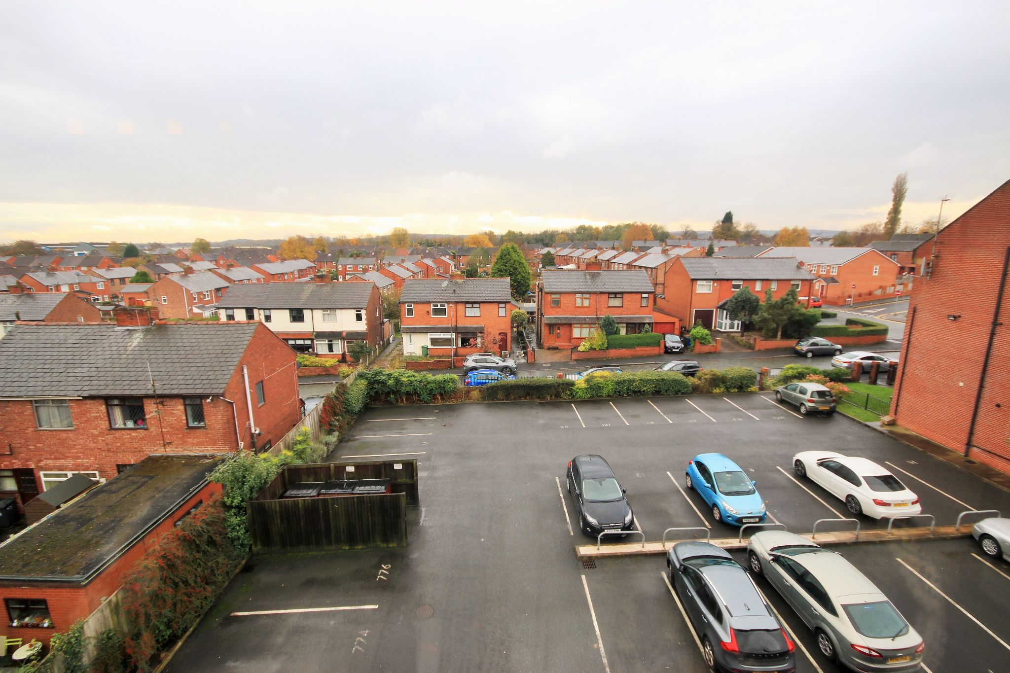 Flat Headen Avenue in Wigan