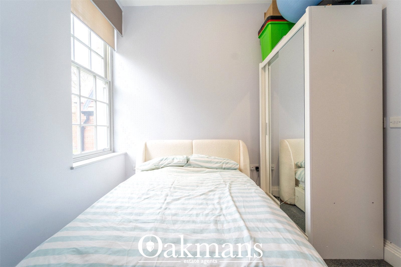 Flat Raddlebarn Road in Birmingham