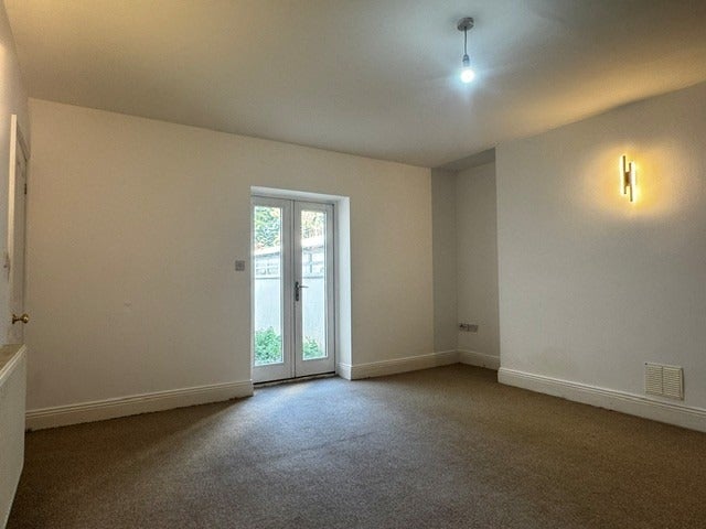 Flat Saint Georges Road in Cheltenham