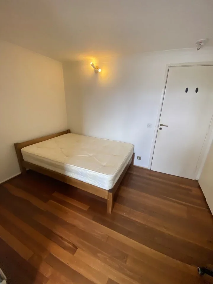 Room Durand's Wharf in Greater London