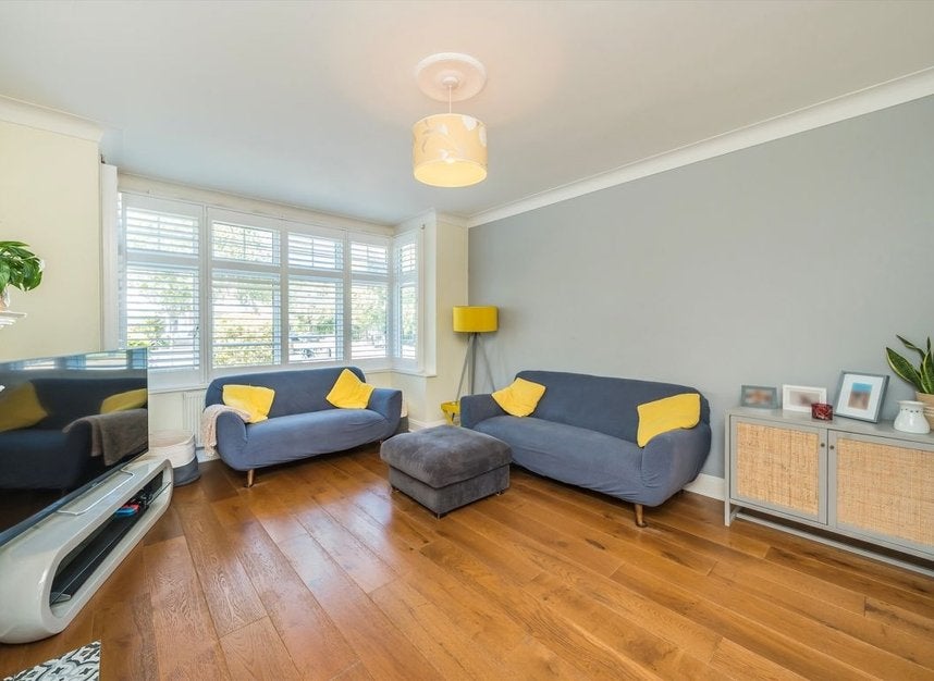 House Erridge Road in Greater London