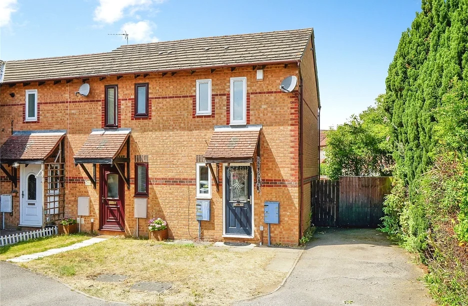 House Spruce Drive in Cherwell District