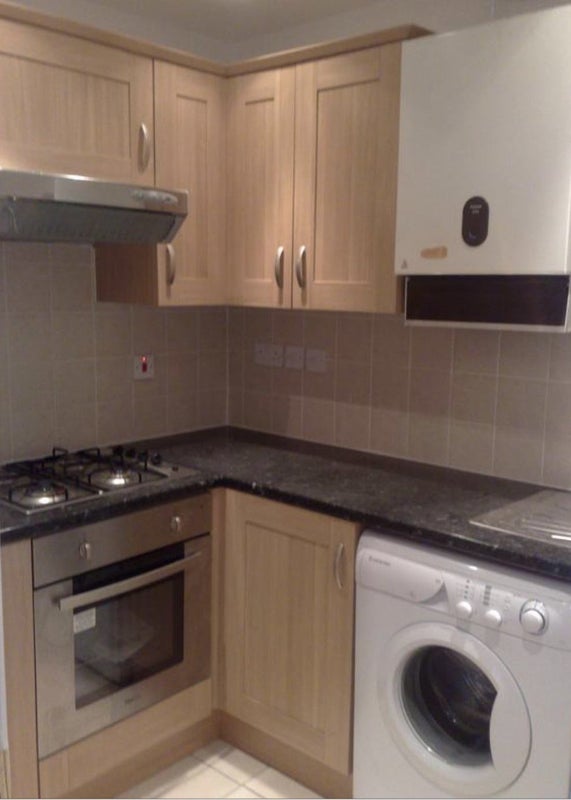 Room Home Park Road in Greater London