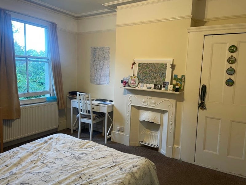 Room Home Park Road in Greater London