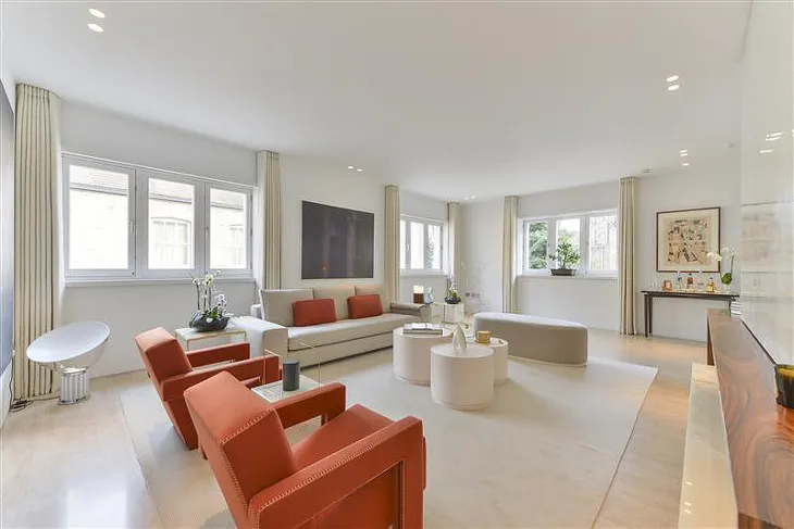 Flat Ennismore Mews in City of Westminster