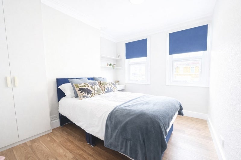 Room Griffin Road in Greater London