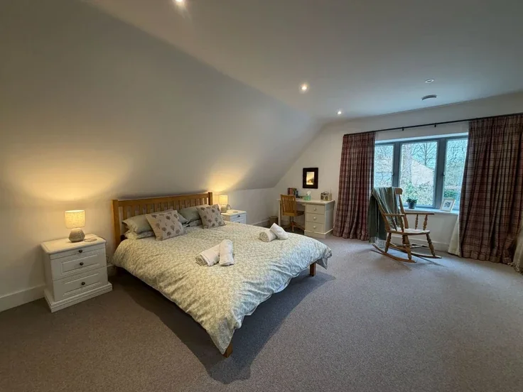 Room Little Croft Road in South Oxfordshire