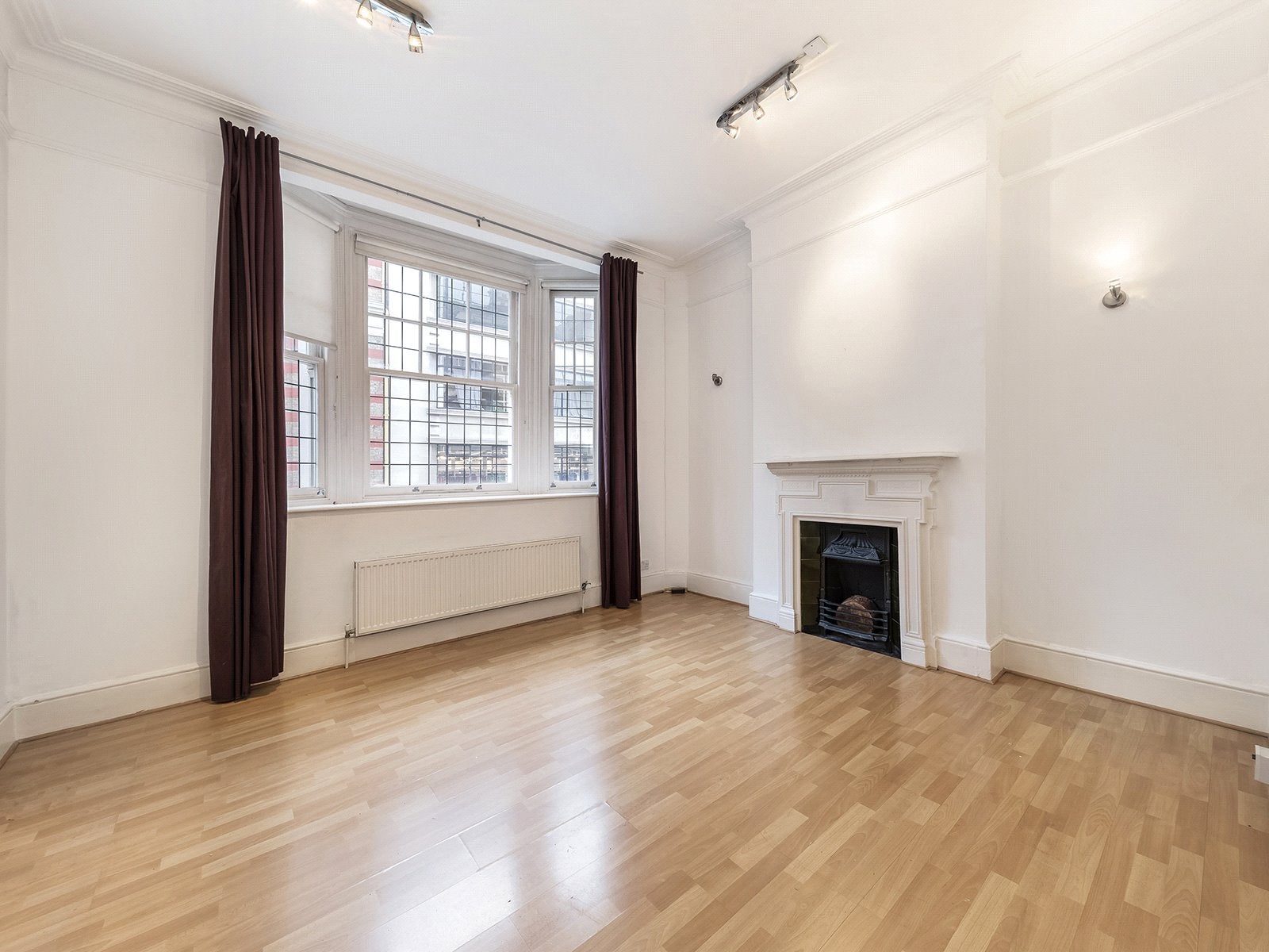 Flat Long Acre in City of Westminster