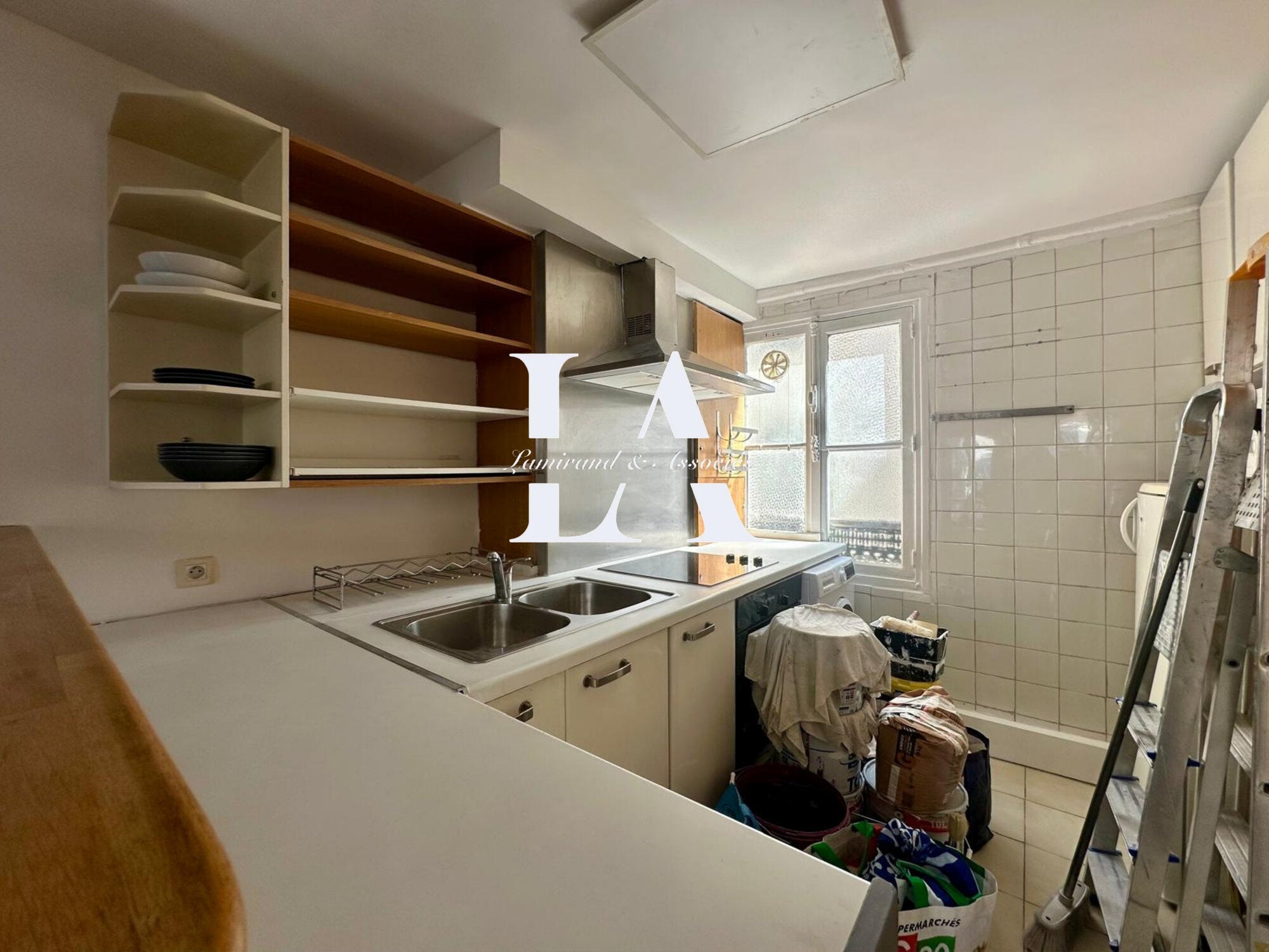 Flat Rue du Faubourg Montmartre in Paris