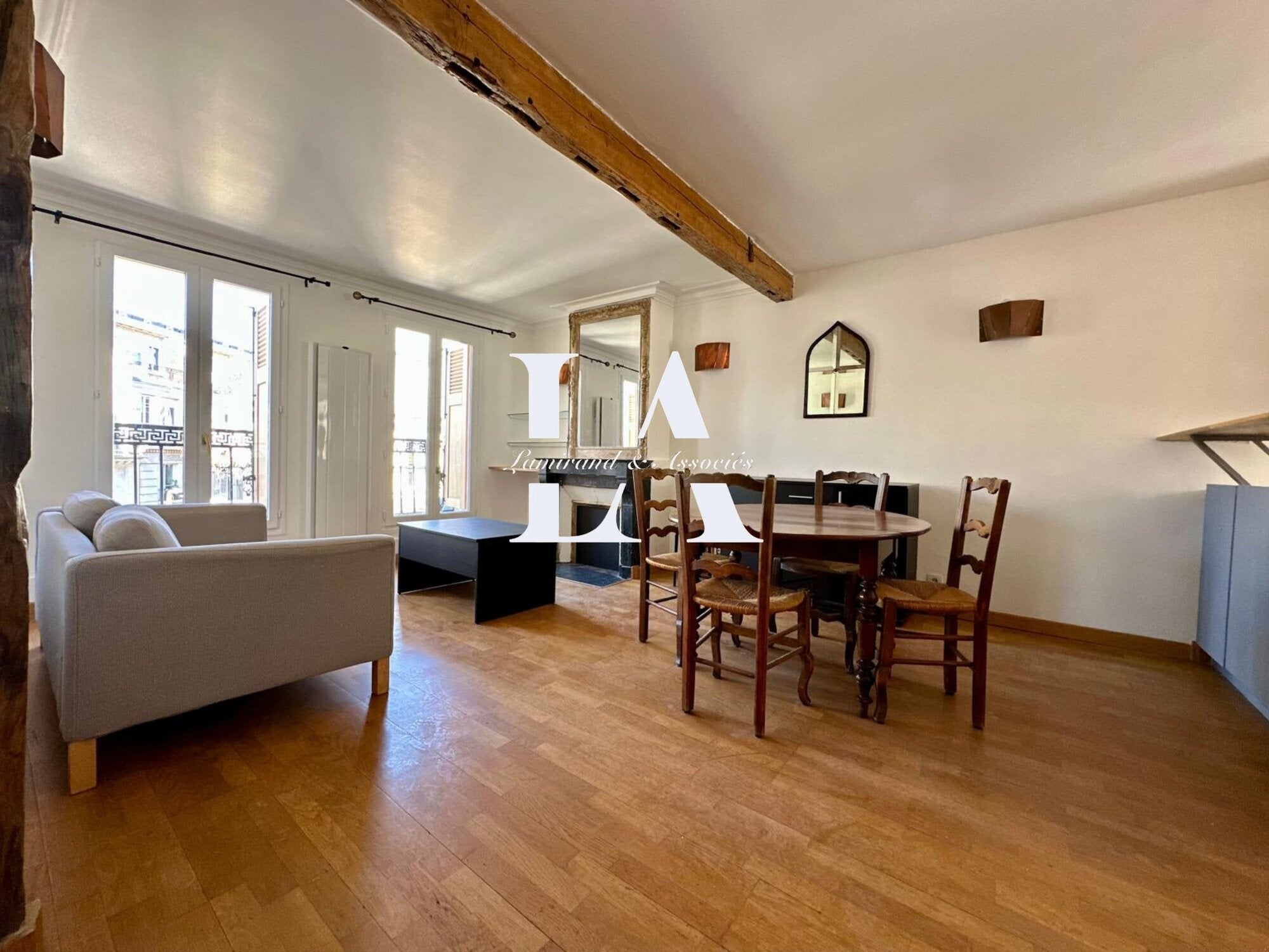 Flat Rue du Faubourg Montmartre in Paris