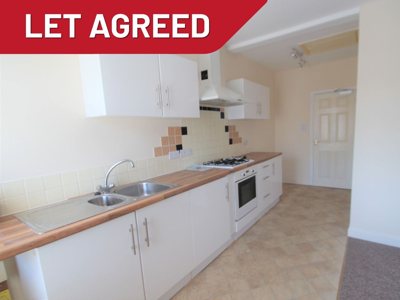 Flat St John's Crescent in Rogerstone Community