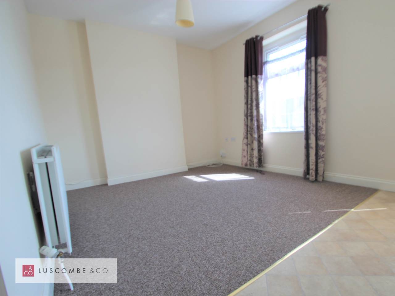 Flat St John's Crescent in Rogerstone Community