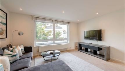 Flat Fulham Road in Greater London