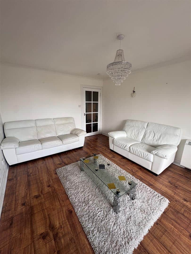 Flat Ashfield Road in Milngavie