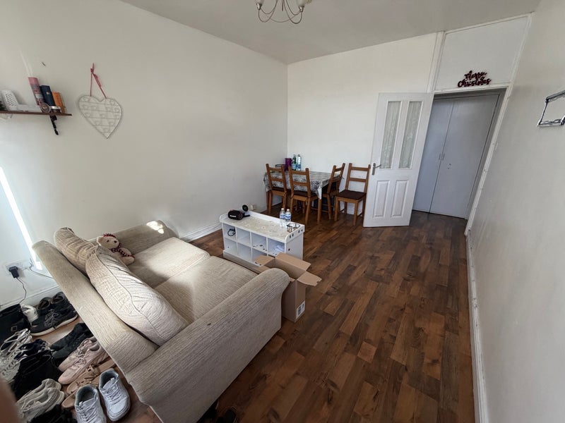 Room Lockhurst Lane in Coventry