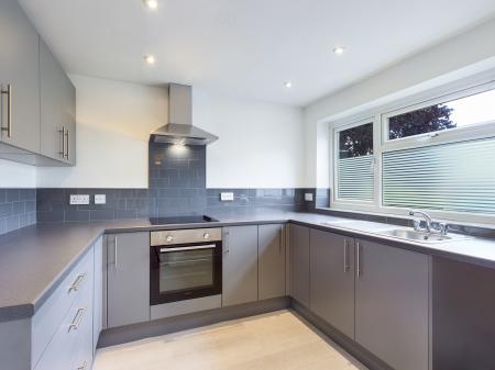 House Irwell Close in Basingstoke and Deane