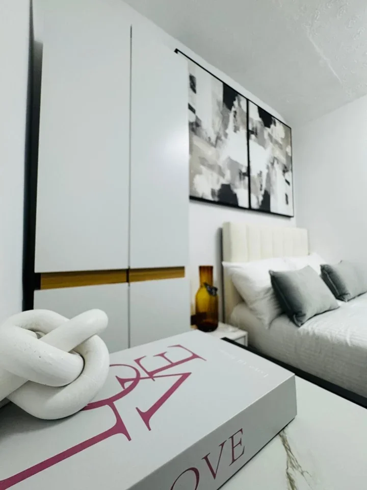 Room Wood Avenue in Purfleet-on-Thames