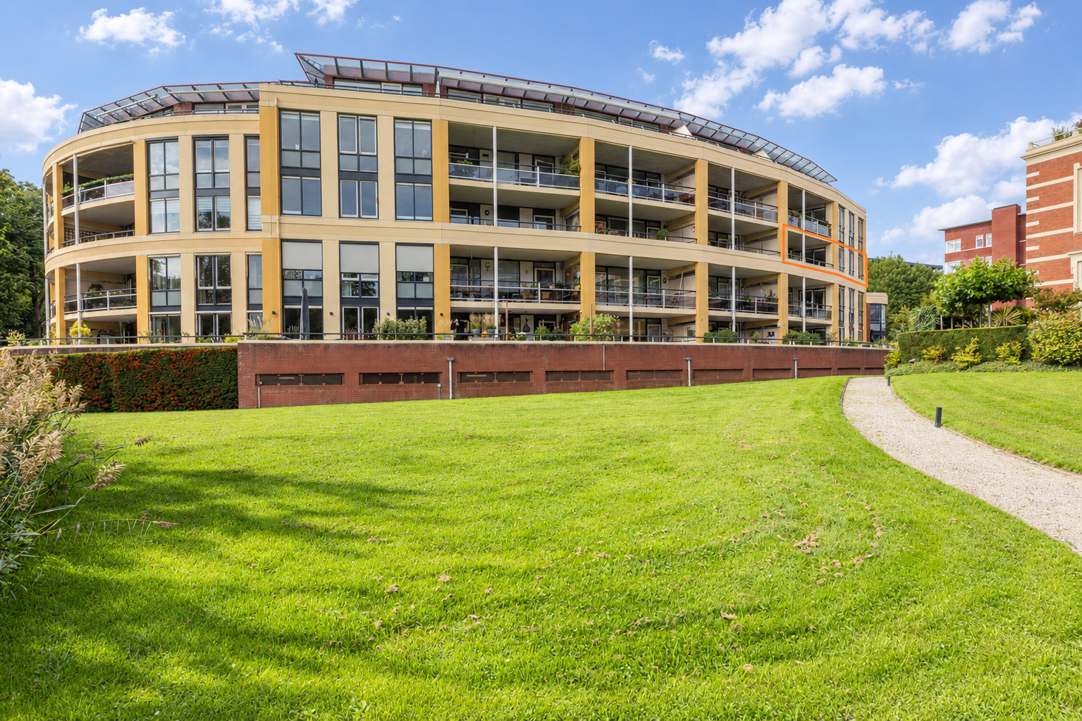 Appartement te koop: Casparuslaan 204, Weesp