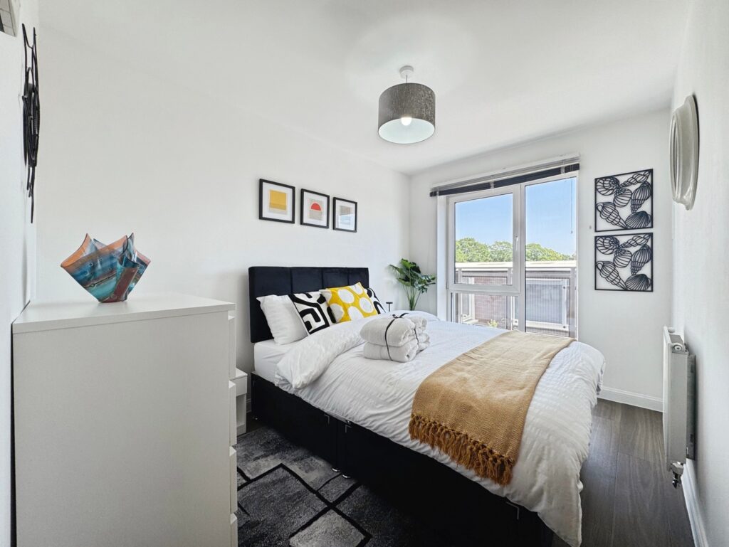 Flat Robertson Way in Basingstoke and Deane