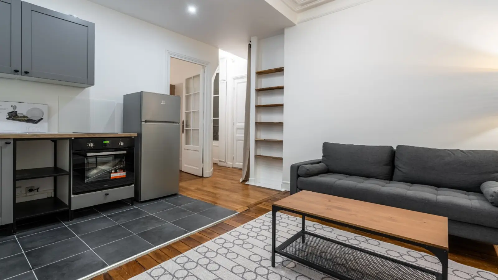 Appartement Rue Philippe de Girard à Paris