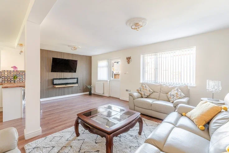 Flat Langley Road South in Salford