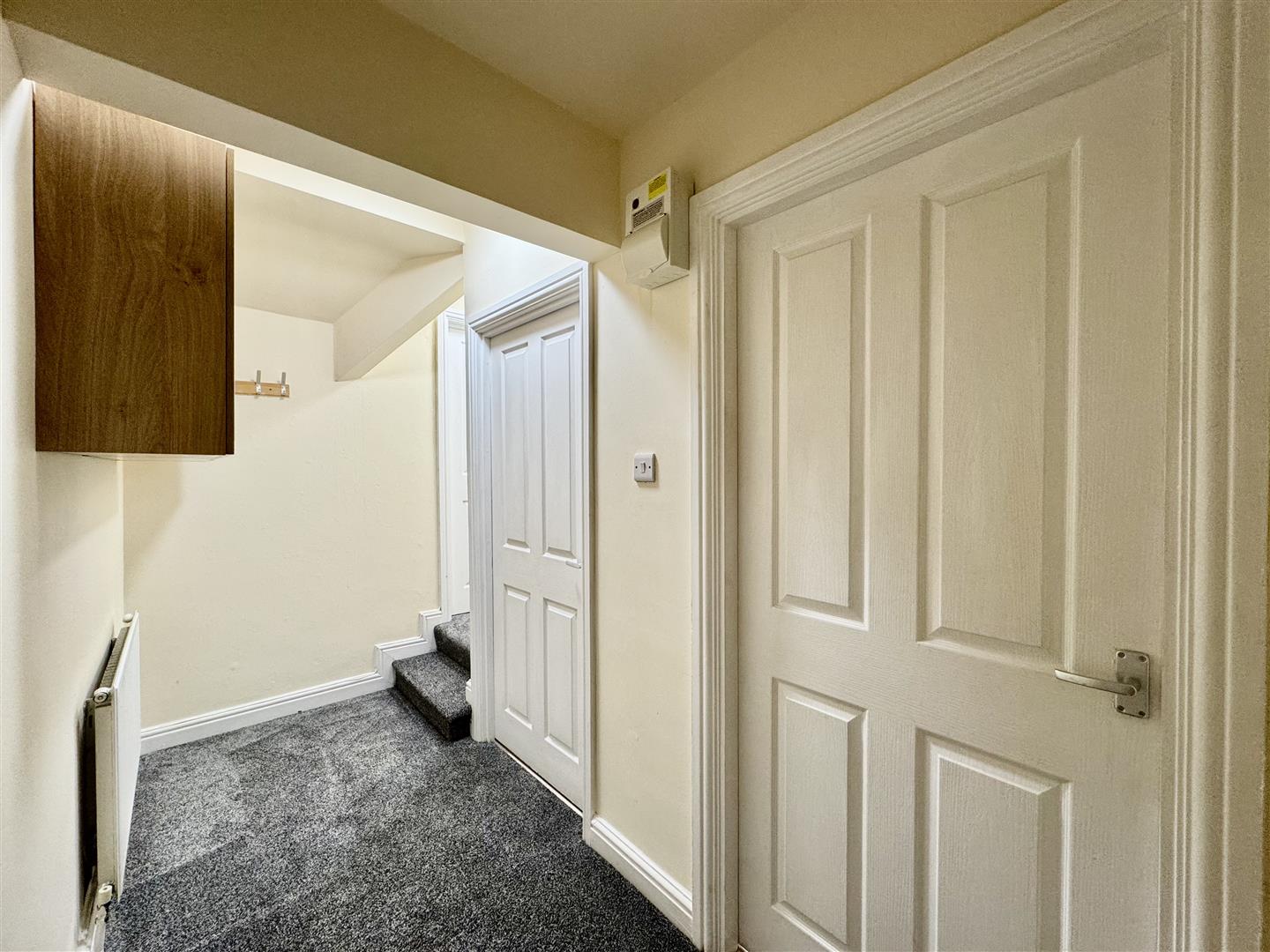 Room Botham Hall Road in Huddersfield
