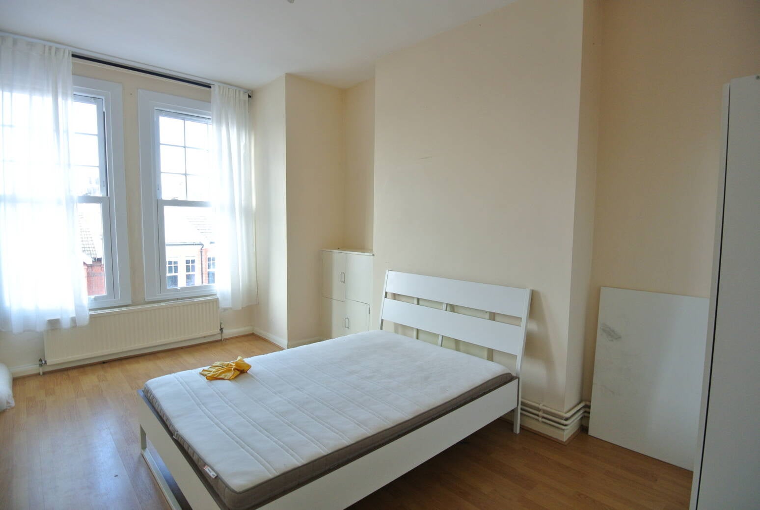 Flat Mount Pleasant Road in Greater London