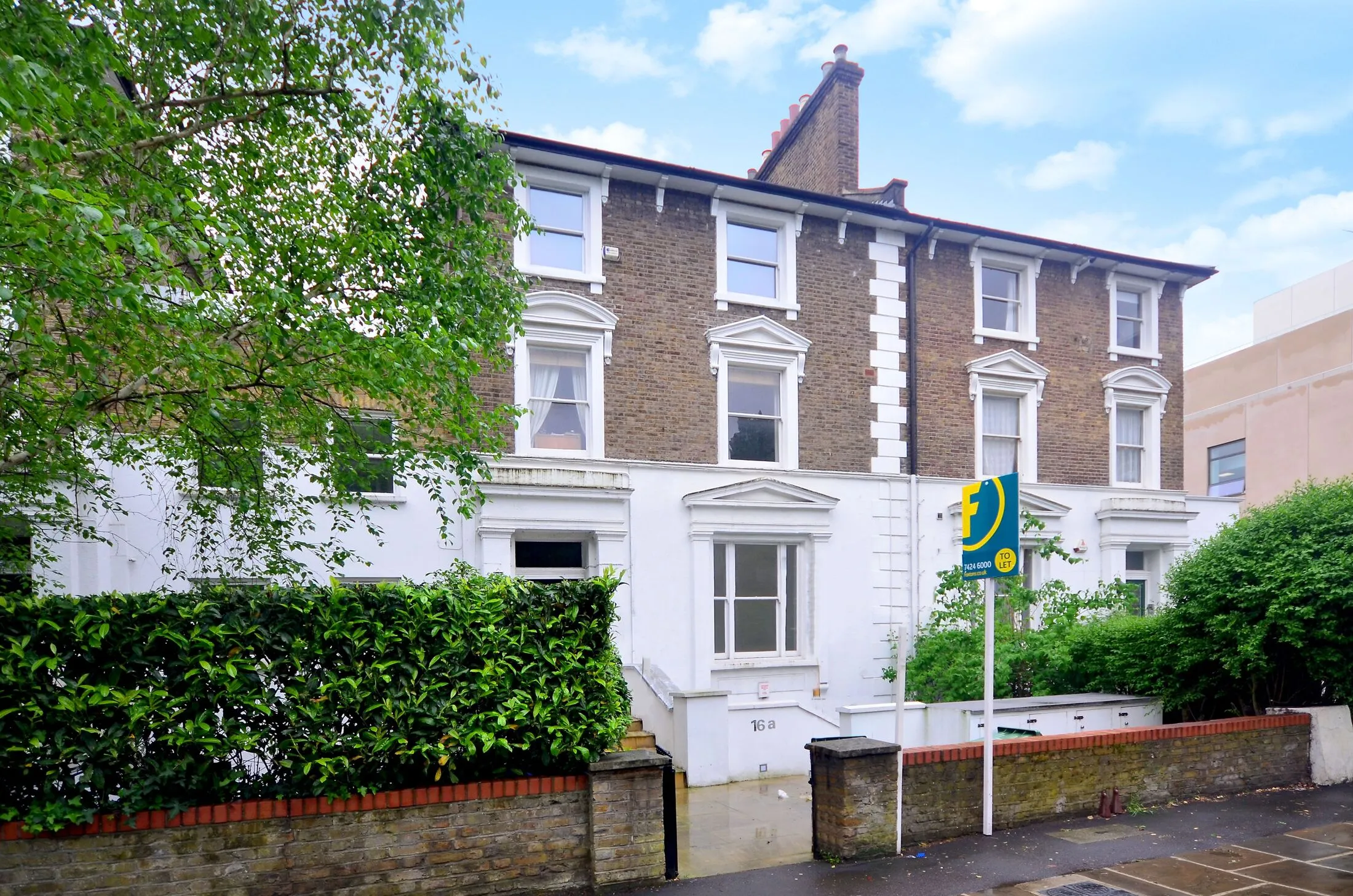 Flat Harley Road in Greater London