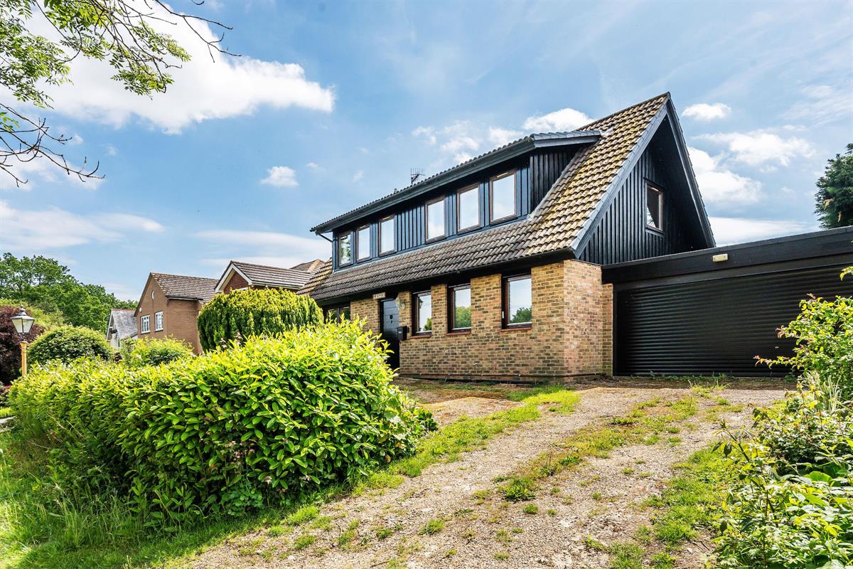 House Fairmead Road in Edenbridge
