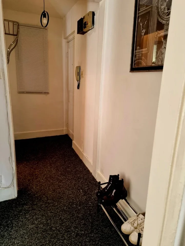Flat Stable Mews in Greater London