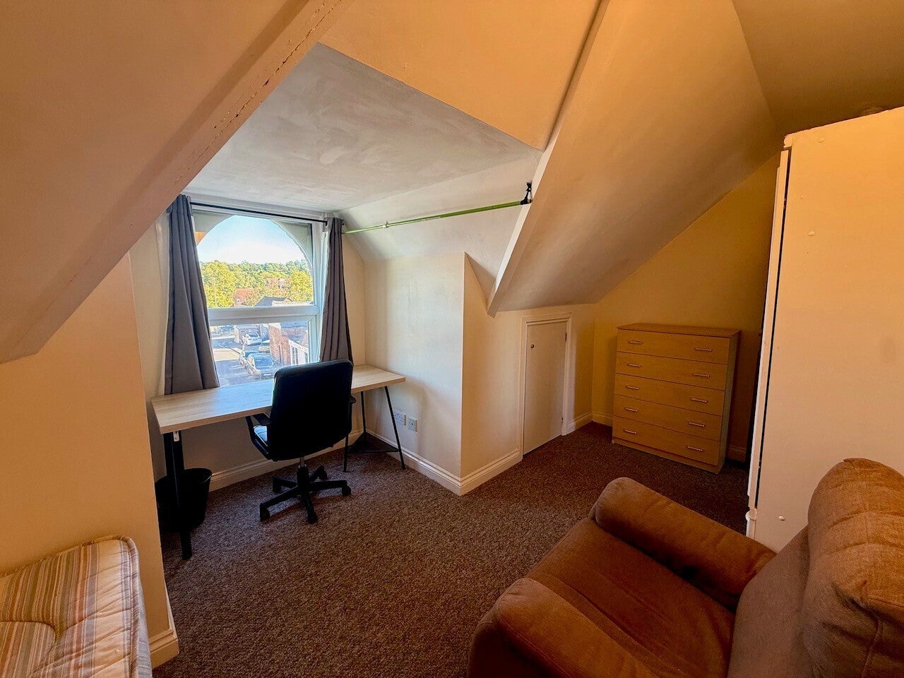 Room Cowley Road in Oxford