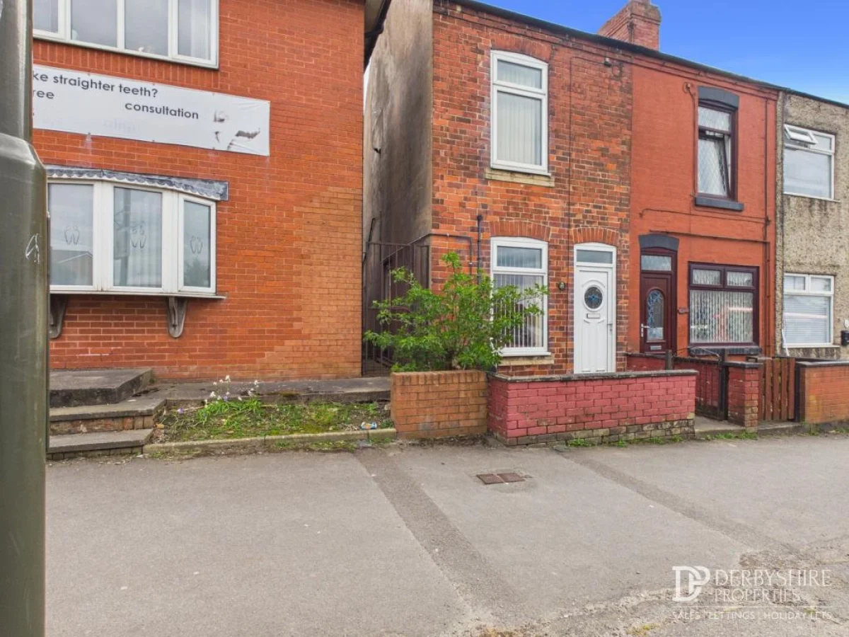 Flat Alfreton Road in Bolsover