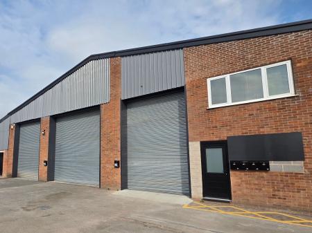 Flat Farmway in Mansfield Woodhouse