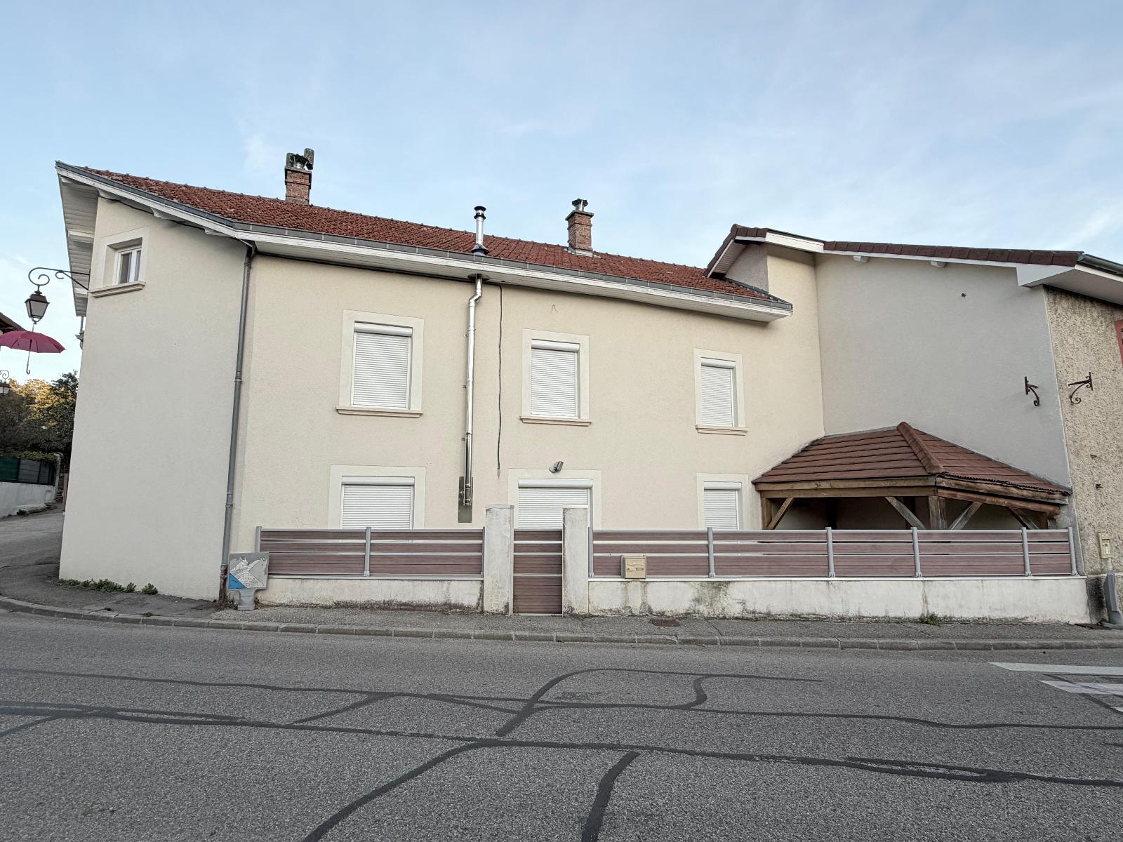 Maison Route de Saint-Pierre à Paladru