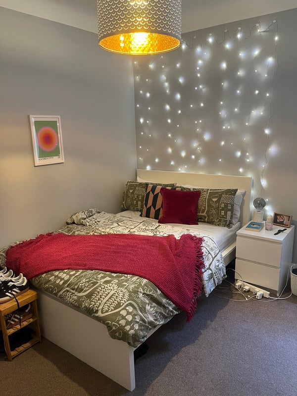 Room Fairlight Road in Greater London