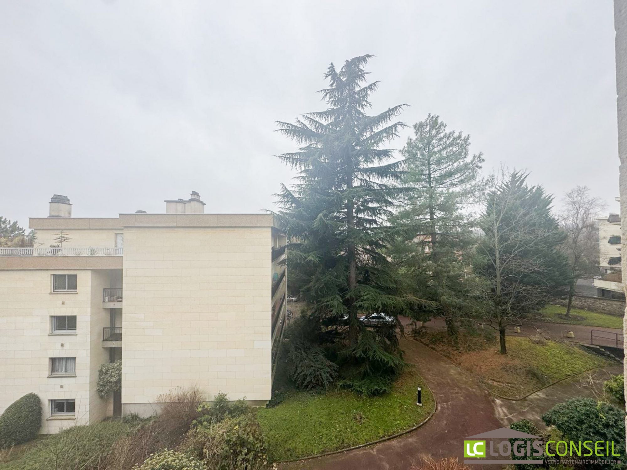 Flat Résidence Les Imbergères in Sceaux
