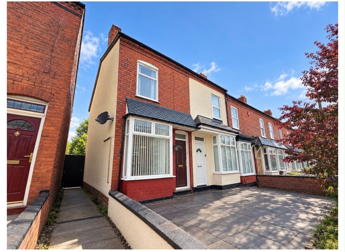 House Lightwoods Road in Sandwell