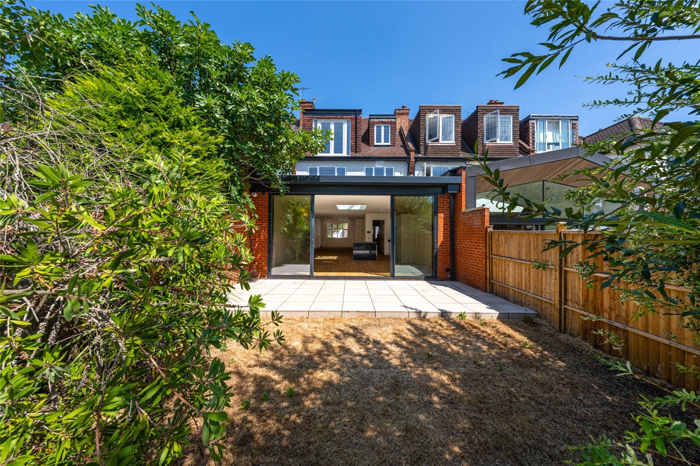 House Ashworth Road in City of Westminster