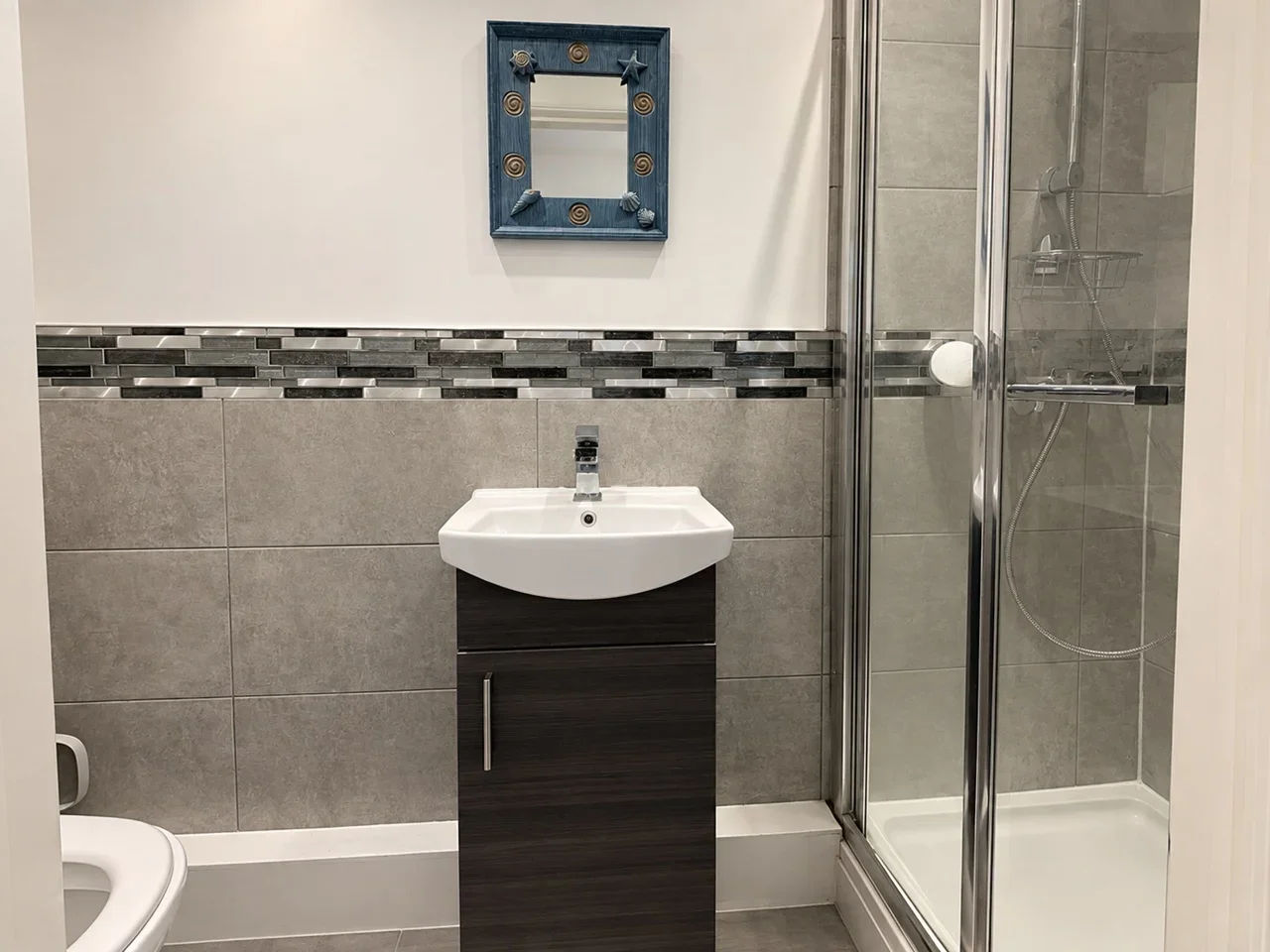 Flat Chartley Avenue in Greater London
