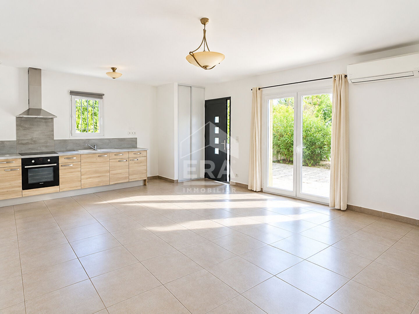 House Route Départementale 368 de Martigues à Marseille in Les Pennes-Mirabeau