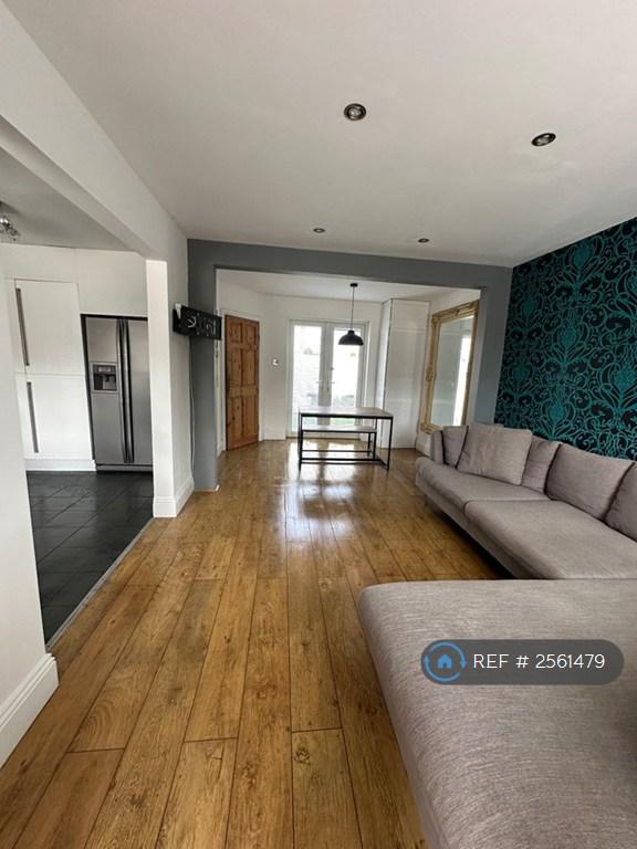 House Craig Close in Cheadle